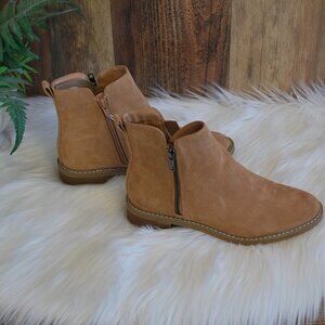 NWT Universal Thread Memory Foam Tan Brenna Heeled Boots 7